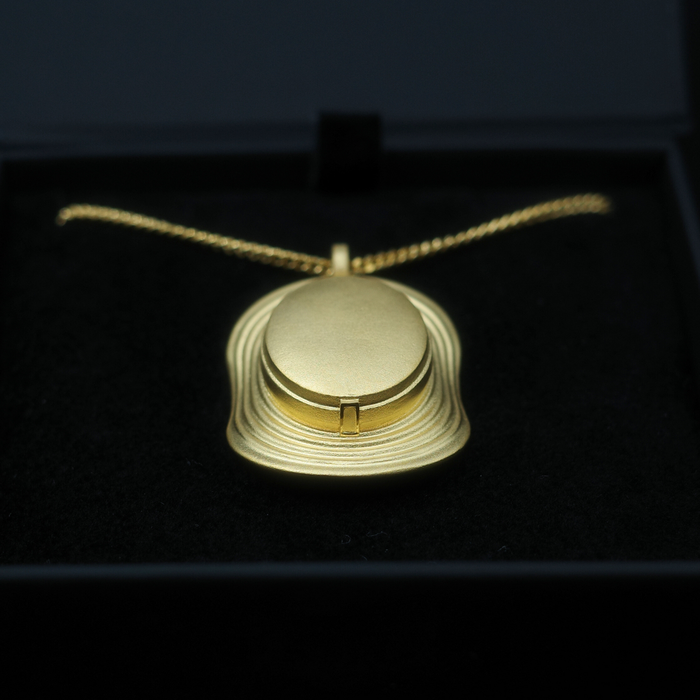 Courage GOLD - Bob d'éclaireur/d'explorateur - Chaîne et Pendentif en argent plaqué or