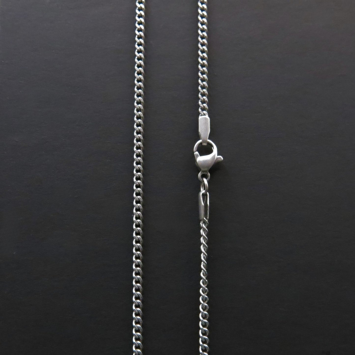 PM Grenadier - pendentif et chaîne