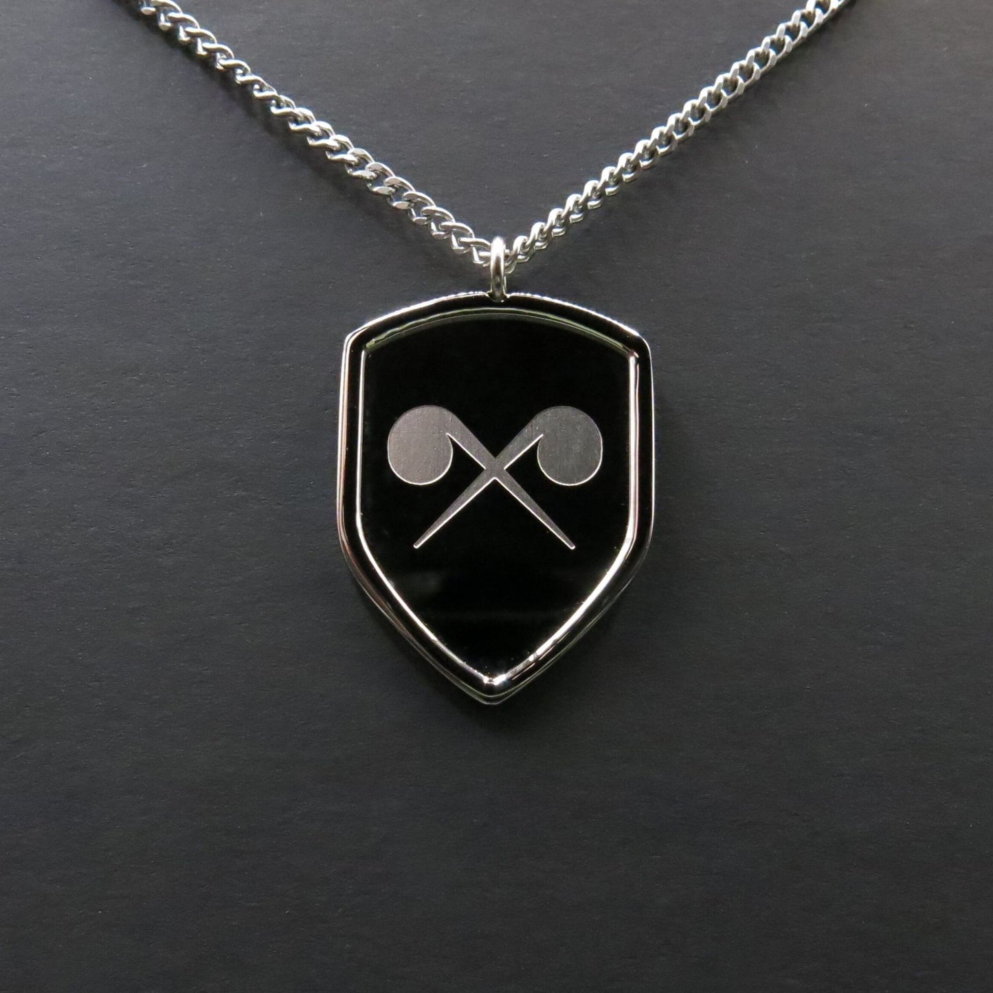 Troupes de défence NBC - pendentif et chaîne