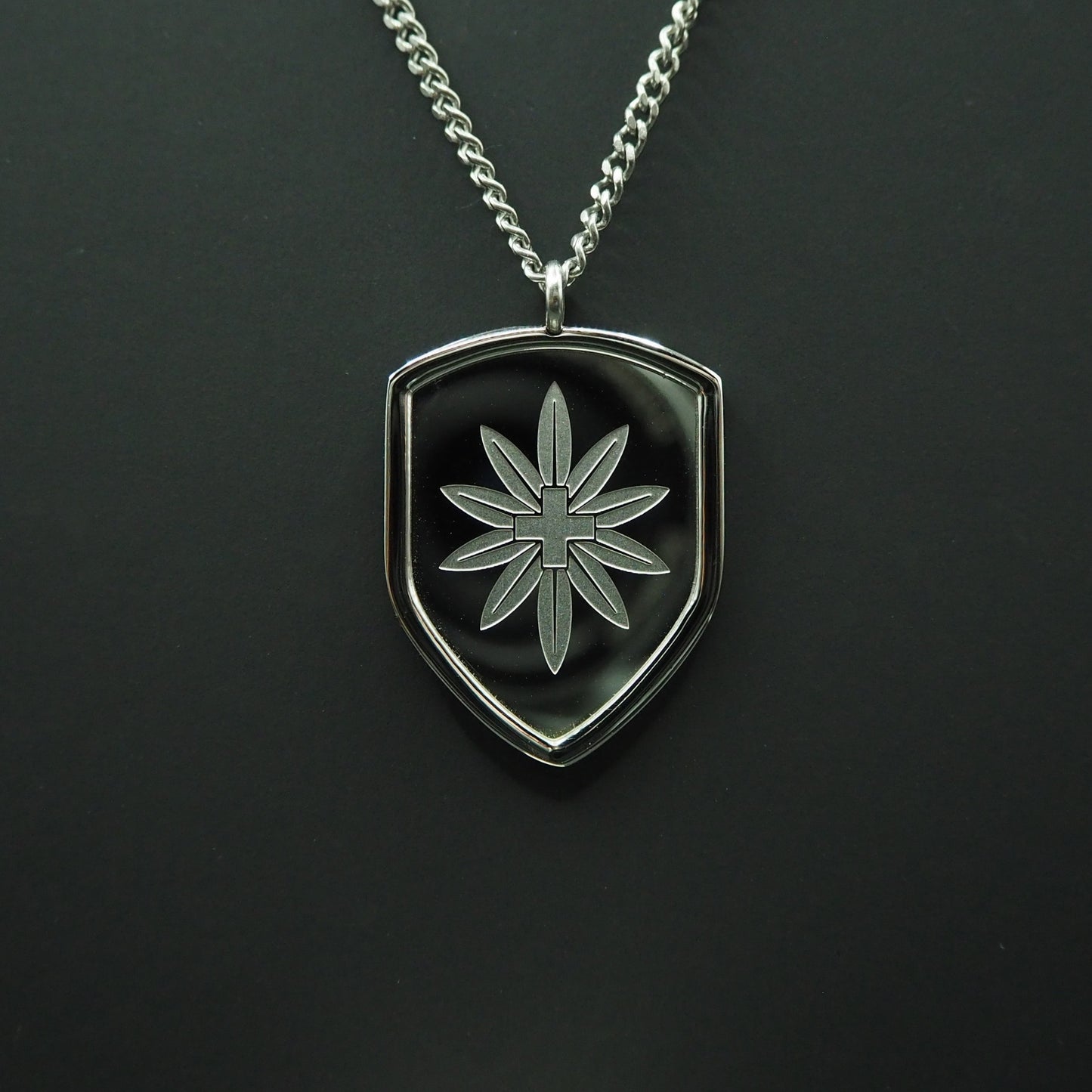 Service d’état-major général - pendentif et chaîne